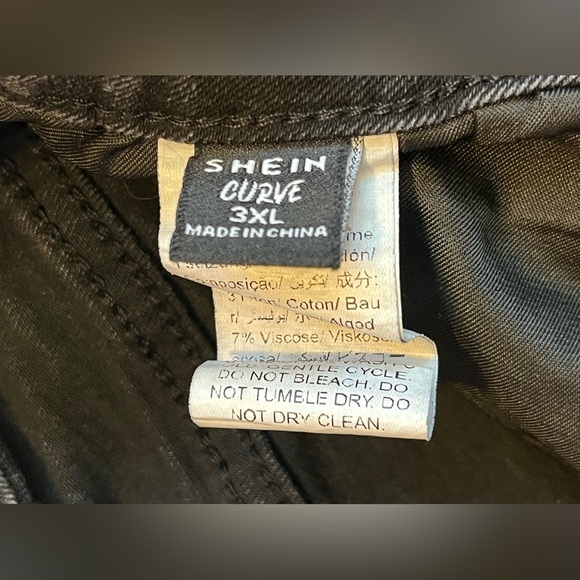 SHEIN Curve Women's Black Distressed Jeans 18 inch Waist, Size 3XL - Picture 5 of 14